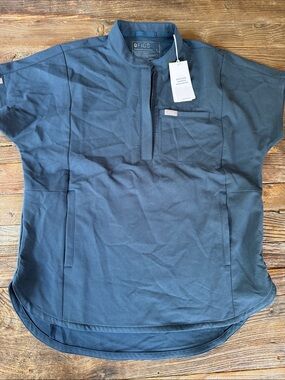 FIGS Montex mock neck short sleeved scrub popover technical collection NWT Small